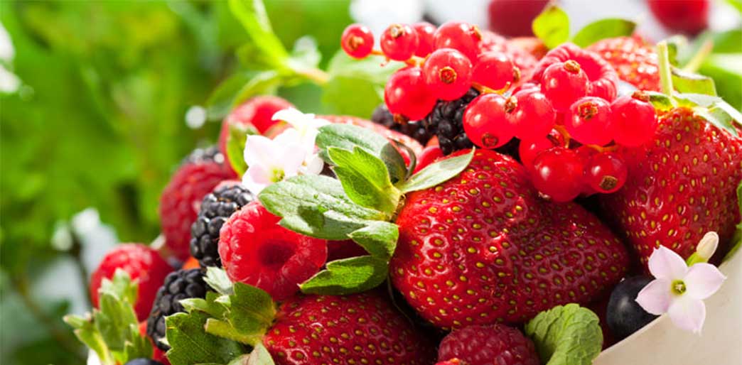 What about creating something special for someone you ❤️ LOVE ❤️ on Valentine's Day?? ~~ANGEL BERRY FOOD CAKE~~