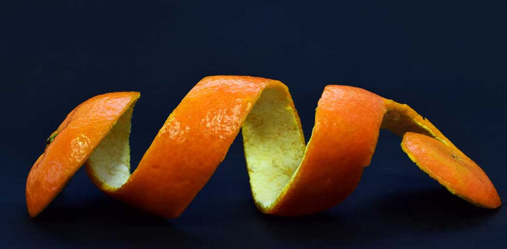 Love dried apples? The Apple Slinky is a Must-Have. Sliced peel.